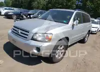 2004 Toyota Highlander photo