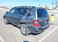 2004 Toyota Highlander photo
