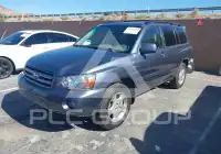 2004 Toyota Highlander photo