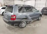 2004 Toyota Highlander photo