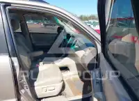 2004 Toyota Highlander photo