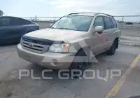 2004 Toyota Highlander photo