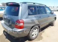 2004 Toyota Highlander photo