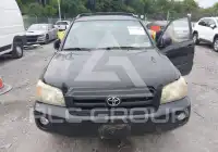 2004 Toyota Highlander фото