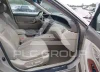2004 Toyota AVALON photo
