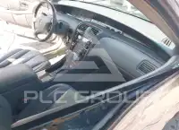 2004 Toyota AVALON photo