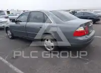 2004 Toyota AVALON photo