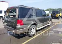 2004 Ford EXPEDITION photo