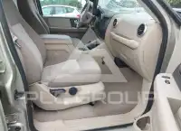 2004 Ford EXPEDITION photo