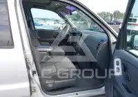 2004 Ford ESCAPE фото