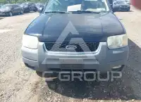 2004 Ford ESCAPE photo