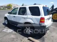 2004 Ford ESCAPE photo