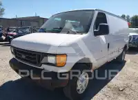 2004 Ford E-350 photo