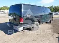 2004 Ford E-350 photo