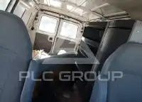 2004 Ford E-350 photo