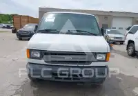 2004 Ford E-150 фото