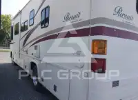 2004 Ford F-550 photo