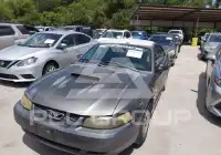 2004 Ford MUSTANG photo