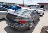 2004 Ford MUSTANG photo