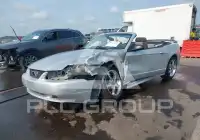 2004 Ford MUSTANG фото