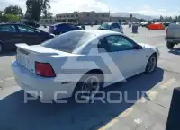 2004 Ford MUSTANG photo