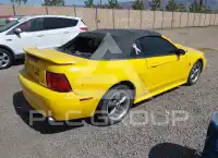 2004 Ford MUSTANG photo