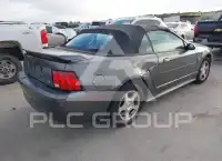 2004 Ford MUSTANG фото