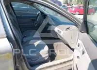 2004 Ford TAURUS фото
