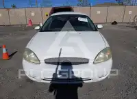 2004 Ford TAURUS photo