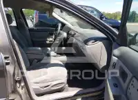 2004 Ford TAURUS photo