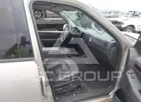 2004 Ford EXPLORER photo