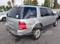 2004 Ford EXPLORER фото