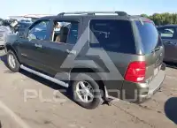 2004 Ford EXPLORER photo