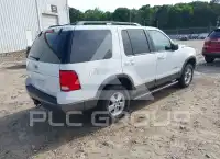 2004 Ford EXPLORER photo
