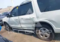 2004 Ford EXPLORER фото