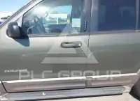 2004 Ford EXPLORER photo
