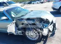 2004 Ford Thunderbird photo