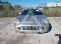2004 Ford Thunderbird photo