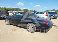 2004 Ford Thunderbird photo