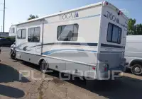 2004 Ford E-450 фото