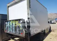 2004 Ford E-350 photo