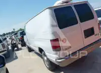 2004 Ford E-250 photo
