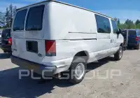 2004 Ford E-250 photo