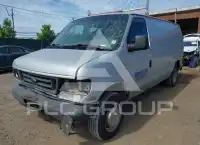 2004 Ford E-250 photo