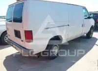 2004 Ford E-250 photo