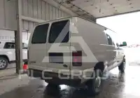 2004 Ford E-250 фото