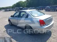 2004 Hyundai Elantra photo