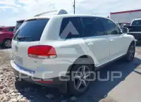 2004 Volkswagen Touareg фото