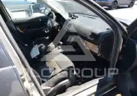 2004 Volkswagen Jetta photo