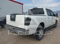2005 Nissan TITAN фото